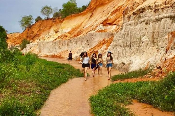2-Day Free & Easy Mui Ne Beach Tour from Ho Chi Minh City - Day 2: beach time, 11:00 lunch, and the 13:30 return