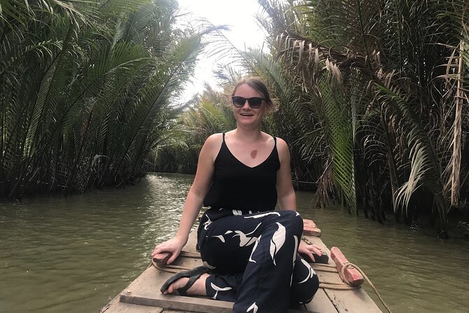 2-Day Mekong Delta Tour with Homestay - Day 1: Vinh Trang Pagoda and the Mekong by Boat, Walk, and Row
