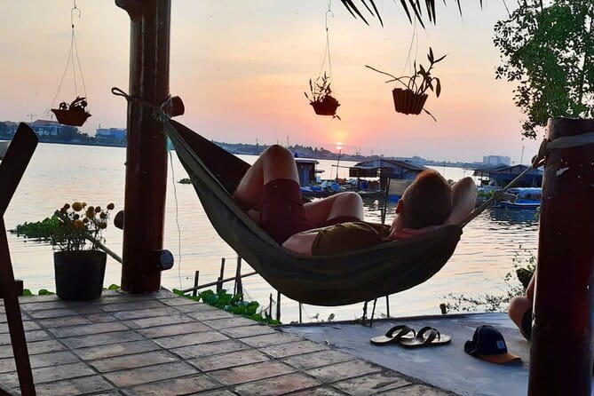 2 Day Private Mekong Delta, Riverside and Ecolodge Nature Tour - Day 1: Vinh Long, Lunch, and Arriving by Boat