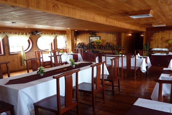 3-day Mekong Eyes Cruise Vietnam - Cambodia - Speedboat to Phnom Penh: fast finish with an immigration wildcard