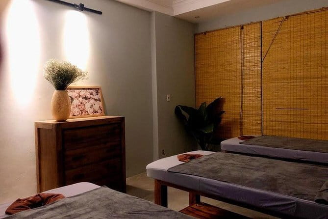 60 minutes Body Massage with Ginger Oil - Coffee and/or Tea After: A Small Inclusion That Helps