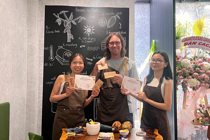 Bean to bar Chocolate Workshop in Ho Chi Minh City - Making your chocolate bar: nibs, butter, cane sugar, molds, and wrappers