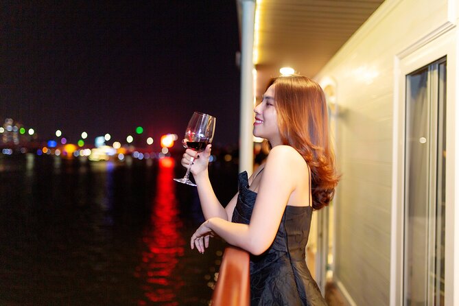 Ben Thanh Princess: Luxury Dinner Cruise on Saigon River - Your 2-hour cruise leg: Night lights, bridges, and major landmarks