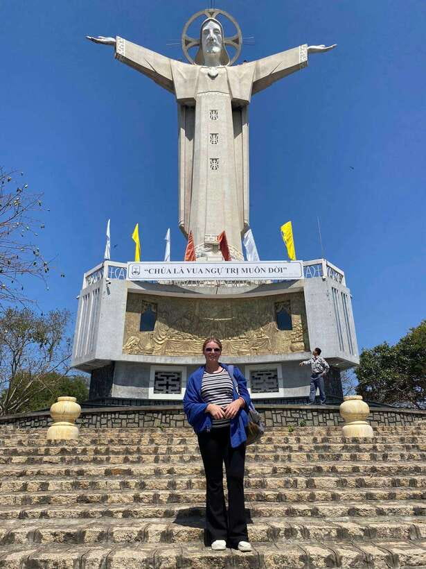 Best of Vung Tau Beach Private Tour from Phu My Port - Pagoda of Nirvana and Buddha Statues: More Than a Photo