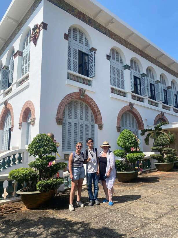 Best of Vung Tau Beach Private Tour from Phu My Port - The Seafood Lunch Stop: Where the Day Turns Into a Memory