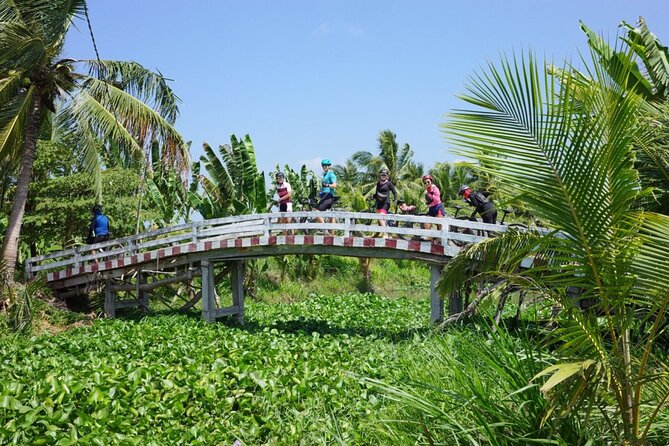 Bike And Boat Mekong Delta Cycling Tour - The Riverside Lunch: Authentic Vietnamese Food Where It Matters