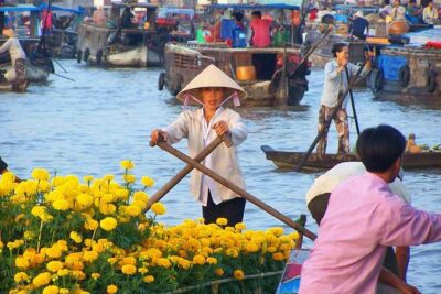 Cai Rang Floating Market & Mekong Delta 2-Day Tour from HCM City - Day 1: My Tho and Vinh Trang Pagoda set the tone