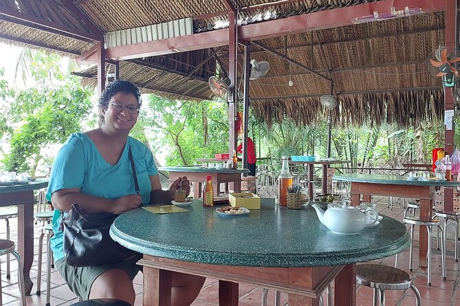 Can Tho Floating Market Combine With Mekong Delta 01 Day-Daily - Thoi Son island at 13:30: fruit, honey tea, electric rides, then canals by rowing boat