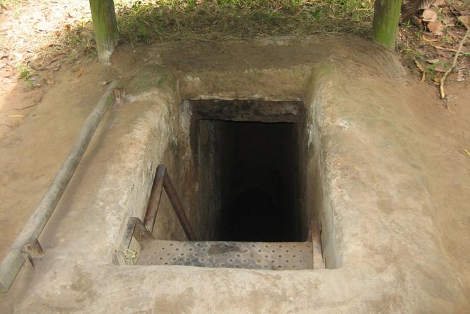 Cu Chi Tunnels and Cao Dai Temple private tour full day - Cu Chi Tunnels: History You Can Feel Underfoot