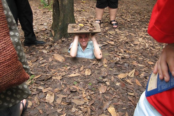 Cu Chi Tunnels and Cao Dai Temple private tour full day - Crawling Parts of the Tunnels (And How to Prep)