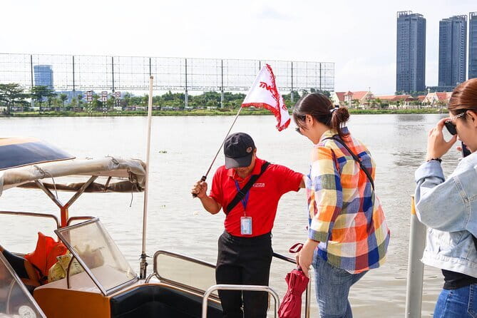 Cu Chi Tunnels Eco Boat Tour - Getting to Ben Duoc: the intro that makes tunnels make sense