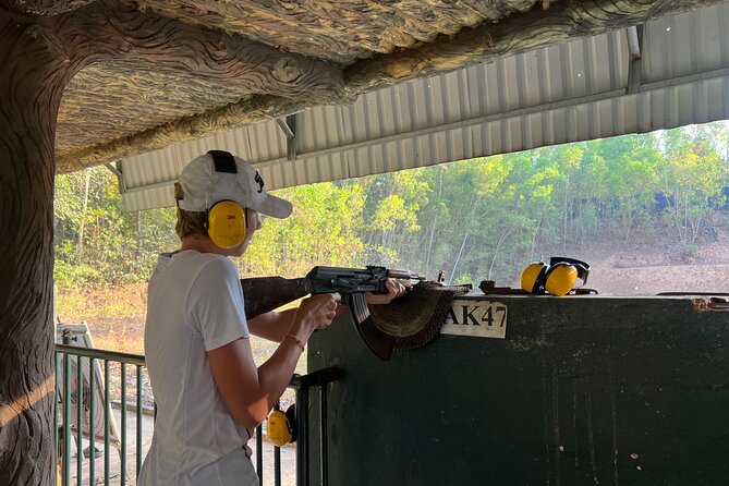 Cu Chi Tunnels History & Mekong Delta Culture River Cruise Tour - Ben Tre and Mekong crafts: Where souvenirs become a story