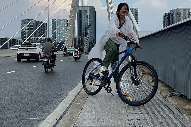 Discover Ho Chi Minh City’s Street Food & Hidden Life by Bicycle - Street food tastings: what’s included, what you’ll pay