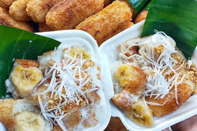Discover Ho Chi Minh City’s Street Food & Hidden Life by Bicycle - Markets and apartments: where the city feels lived-in
