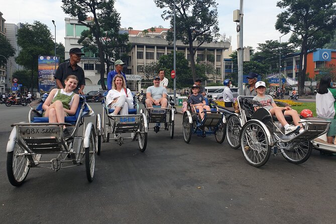 Discover Market By Cyclo Without Tour Guide By DGT - How the pickup works (and the cyclo seating reality)