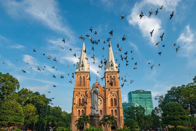 Essential Saigon Walking Tour: All Must-see - The price and value: why $5 can be a smart deal