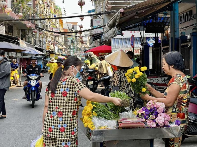 Free E-Sim Saigon Hidden Gems Tour with Local Guide - Street food moments: tasting Saigon with context, not confusion