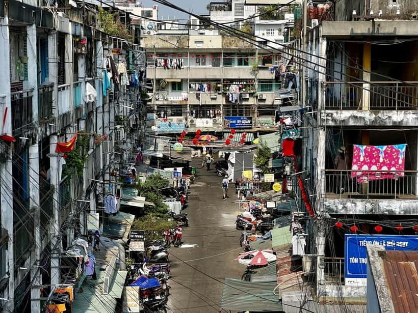 Free E-Sim Saigon Hidden Gems Tour with Local Guide - What to bring (and how to dress for a 3-hour Saigon loop)