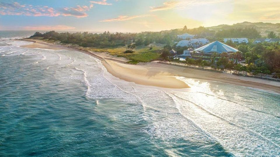 From HCM: Vung Tau Beach - Relax At A Beautiful Beach - Bach Dinh: A French-Era Retreat Mansion by the Coast
