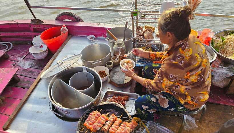 From Ho Chi Minh: 3-Day Mekong Tra Su Forest exit Phnom Penh - Day 1: My Tho, Ben Tre coconut life, Vinh Trang Pagoda, and a Can Tho overnight