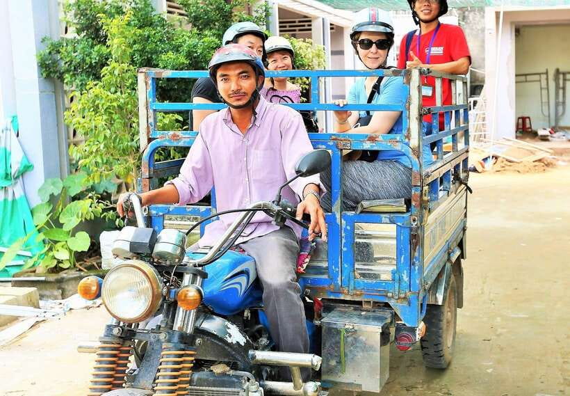 From Ho Chi Minh City: Mekong Discovery Tour - From Saigon Opera House to My Tho: the logistics that shape your day