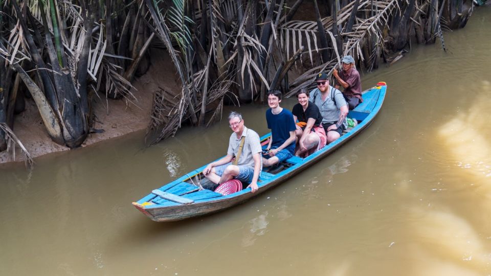 From Ho Chi Minh: Classic Mekong - My Tho, Ben Tre Full Trip - The drive from Saigon to My Tho: where the day starts to change