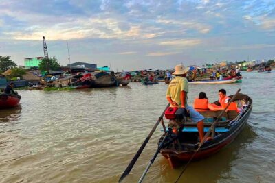 Full Day Can Tho Private Tour Cai Rang Float Market and Con Son - Cai Rang Floating Market: Morning Boat Ride Reality Check