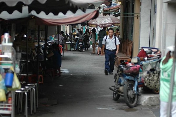 Half Day Walking Through Saigon Back Alley (Private tour) - What to watch for: unclear expectations and communication gaps