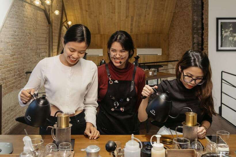 Hands-on Discovery of Vietnamese Coffee & Culture - The roasting moment: small batch demo and those crackles