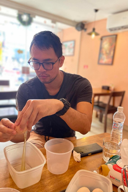 HCM: Egg Coffee Class with local Instructor & Snack - Snack time and the coffee culture add-on