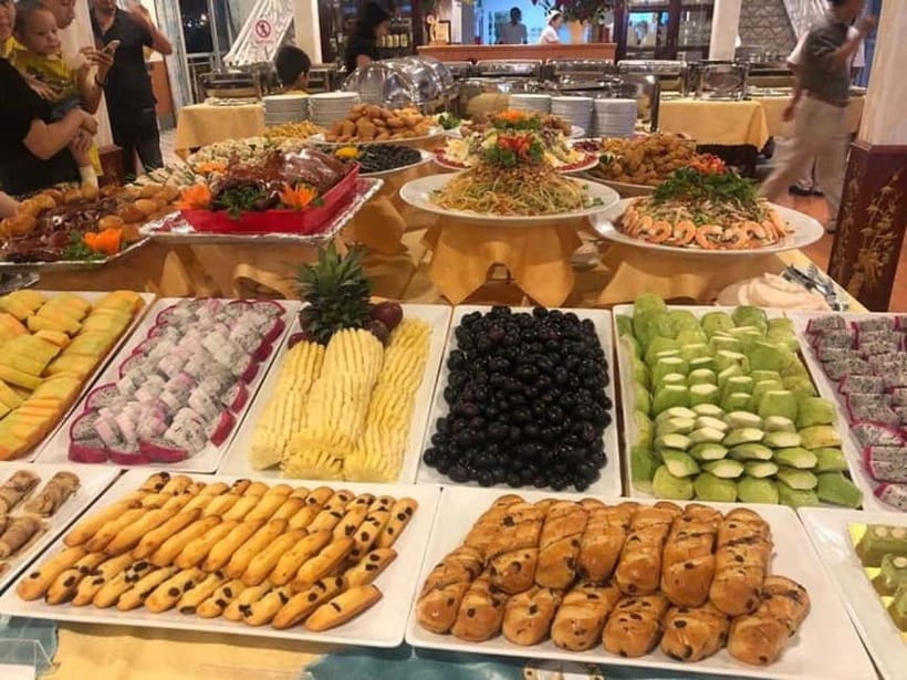 HCM: Night Experience Dinner Cruise on Saigon River - Cruise Time on the Saigon River: What You’re Actually Seeing