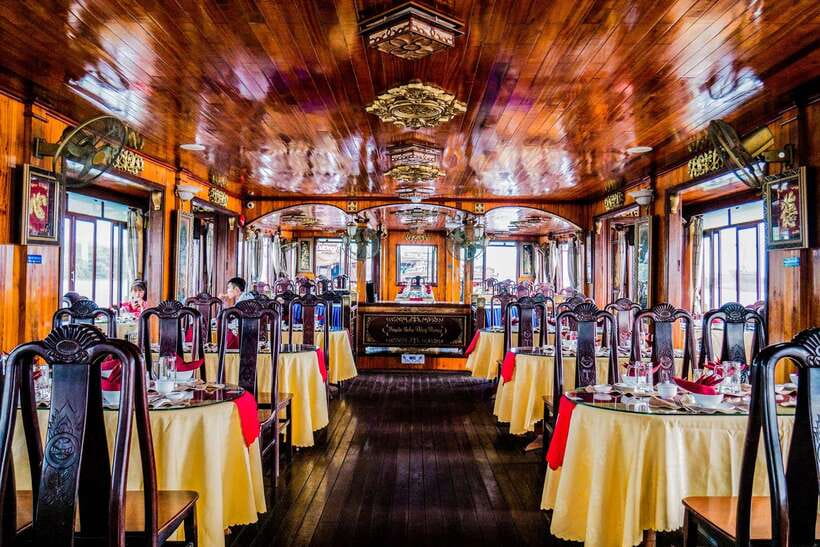HCM: Saigon River Dinner Cruise - Food on board: Vietnamese buffet comfort with real variety