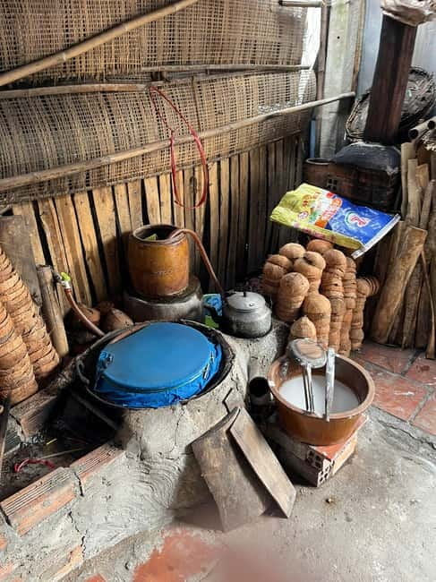 HCMC: Cu Chi Tunnels & Rice Paper Village Small Group Tour - From HCMC hotel lobby to Cu Chi countryside: how the day flows