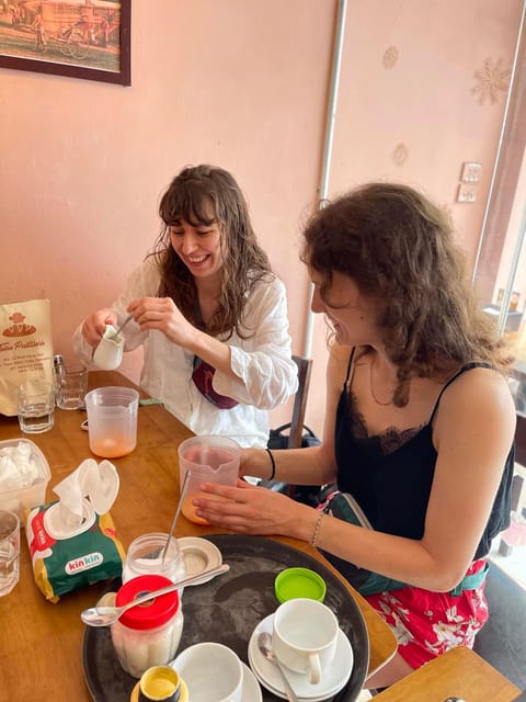 HCMc Egg Coffee Class in 1 hour with local intructor & snack - DIY Time: Controlling Sweetness and Making It Yours