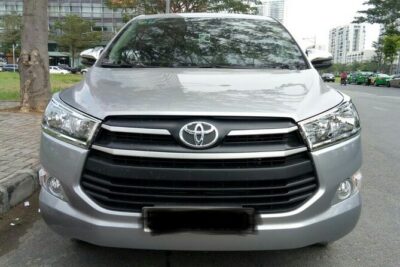 HO CHI MINH AIRPORT: CAR 7s PICK UP <-> HOTEL (one way transfer) - Where to Meet the Driver at Tan Son Nhat (So You Don’t Chase People)