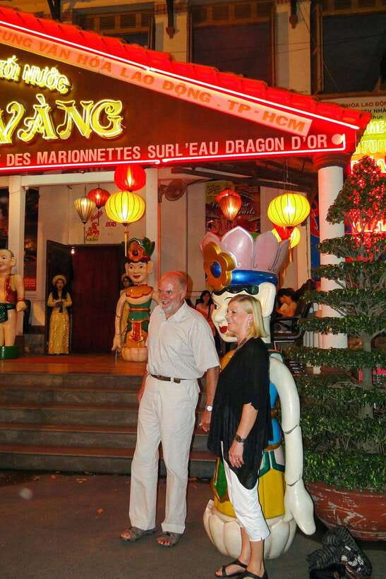 Ho Chi Minh: Authentic Vietnamese Dinner & Water Puppet Show - Dinner at a Local Restaurant: What You’ll Actually Be Doing