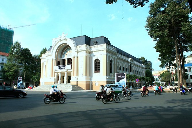 Ho Chi Minh City Cu Chi Tunnels Full Day Tour with Local Lunch - Lunch break and the drive into Cu Chi country