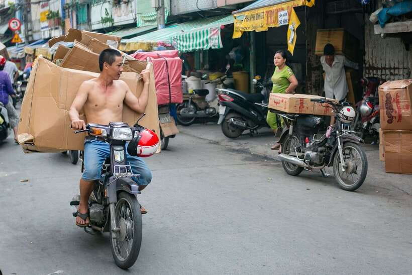 Ho Chi Minh City: Half-day Cyclo Journey Through Chinatown - Major landmarks plus War Remnants Museum: the contrast you’ll feel