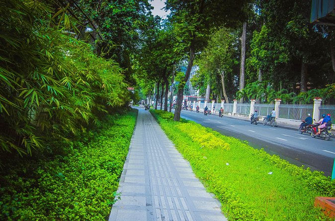 Ho Chi Minh City Half-day Tour - How the Morning Tour Flows from 8:00 to About Noon