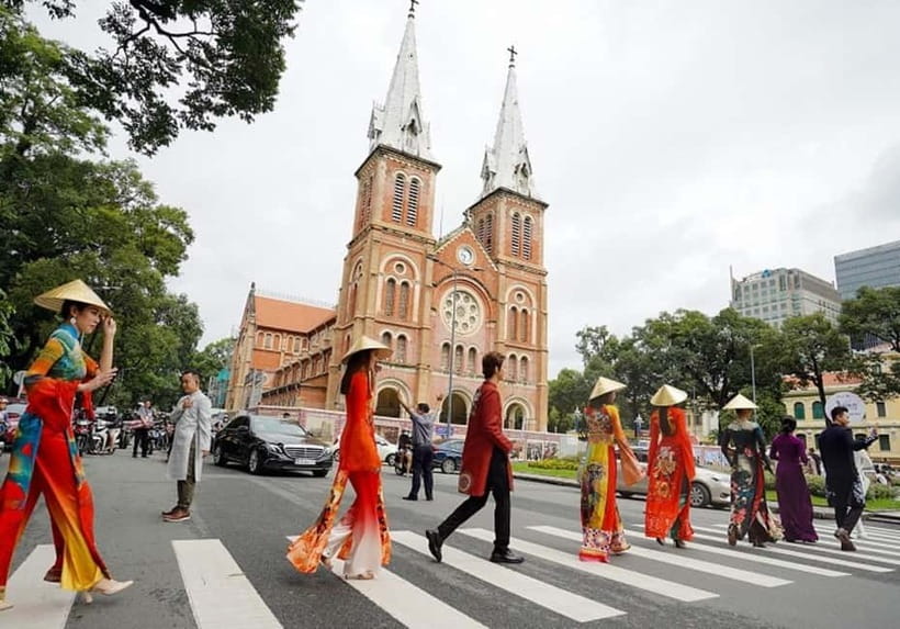 Ho Chi Minh City Highlights: Private or Group Half-Day Tour - Notre Dame Cathedral Exterior Photo Stop: How to Make It Count