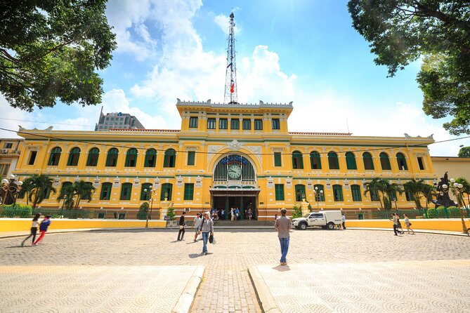 Ho Chi Minh City Highlights Tour - Independence Palace: Rooms, Gardens, and Secret Spaces