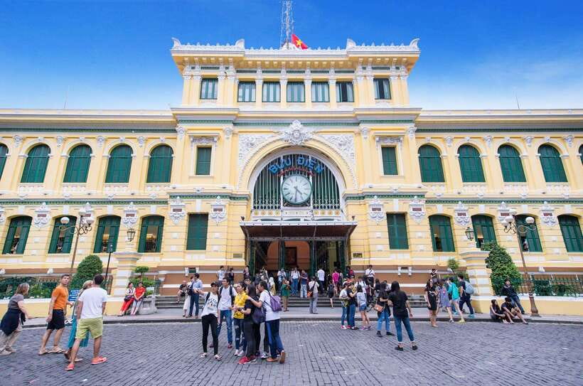 Ho Chi Minh City: Hop-On Hop-Off Bus Tour by Vistra - Audio Commentary in 9+ Languages: The Part You Should Confirm