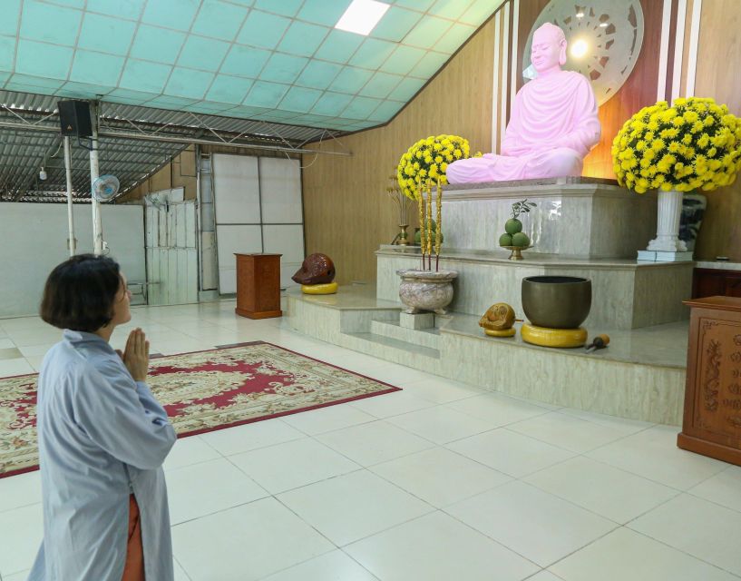 Ho Chi Minh City - Meditation retreat - 3 days 2 nights - Day 2: Great Bell Meditation, Qigong, Then More Practice All Day