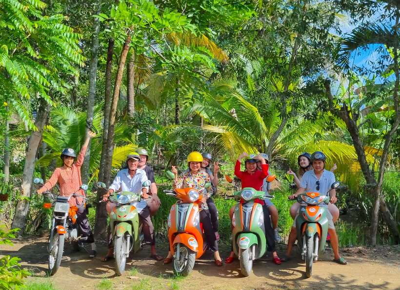Ho Chi Minh City: Mekong Delta Day Trip with Lunch & Drinks - Mekong River boat cruise: the big water view and local fishing