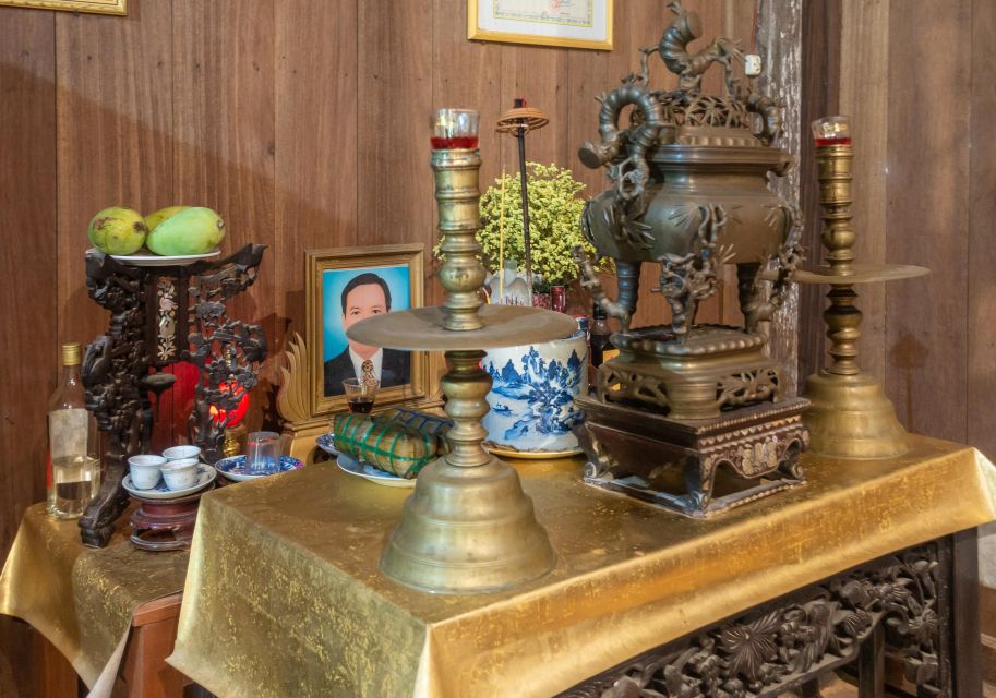 Ho Chi Minh City: Mekong River Delta Day Trip with Boat Trip - Mr. Kiet’s ancient house: rare wood inlay and a sense of scale