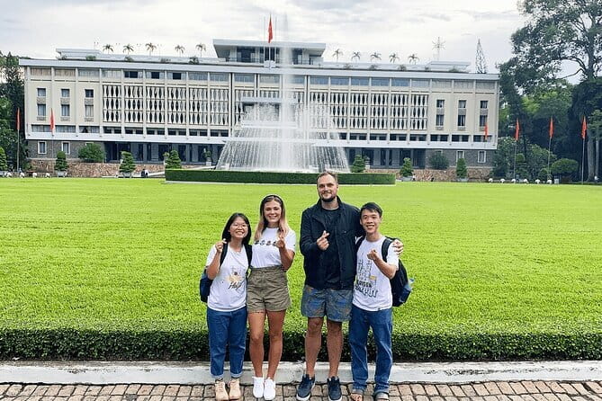 Ho Chi Minh City Private Tour with Young Local Female Guide - Ban Co Market (morning only): seeing everyday Saigon