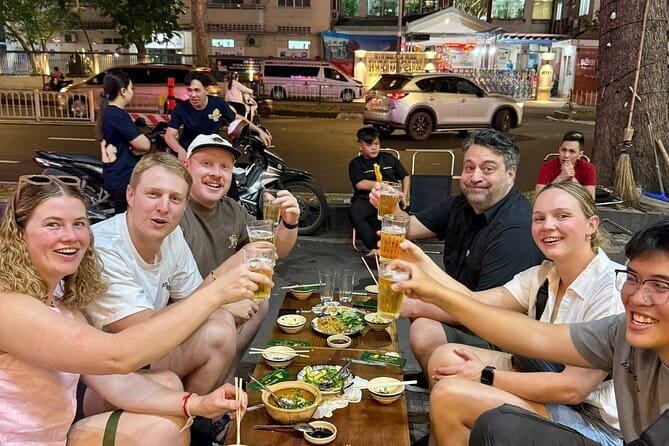 Ho Chi Minh City : Saigon Craft Beer & Local Food Tour By Scooter - Stop 1 at 181 Cách Mạng Tháng Tám: start with bia hoi and get oriented