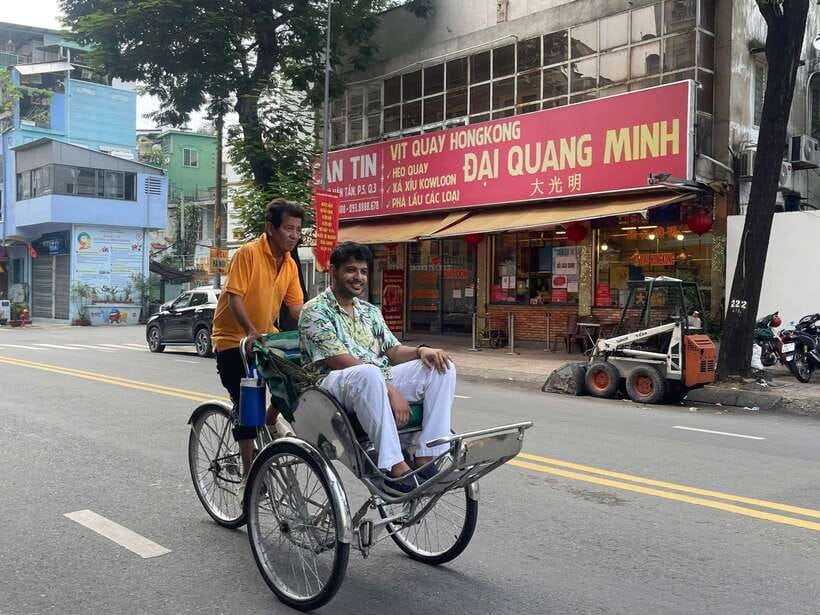 Ho Chi Minh City Sightseeing Panoramic Cycling Tour By Cyclo - Independence Palace, City Hall, and the French Colonial Center