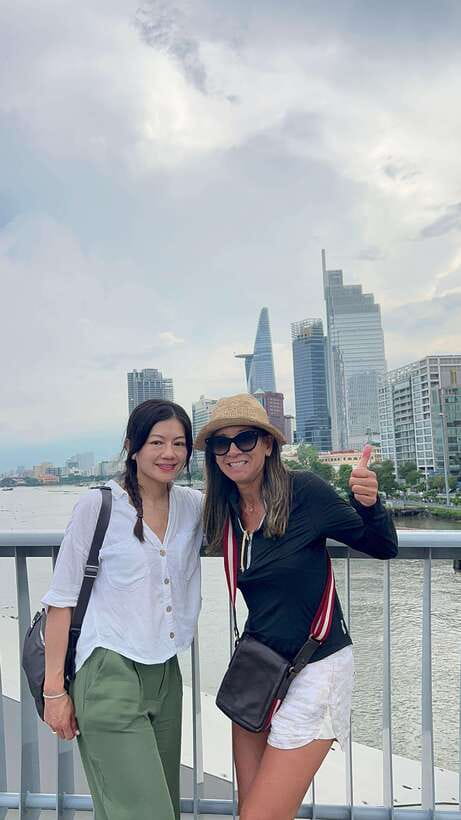 Ho Chi Minh City Sightseeing Private Tour With Funny Guide - Nguyen Hue Street and the morning market: where Saigon feels real