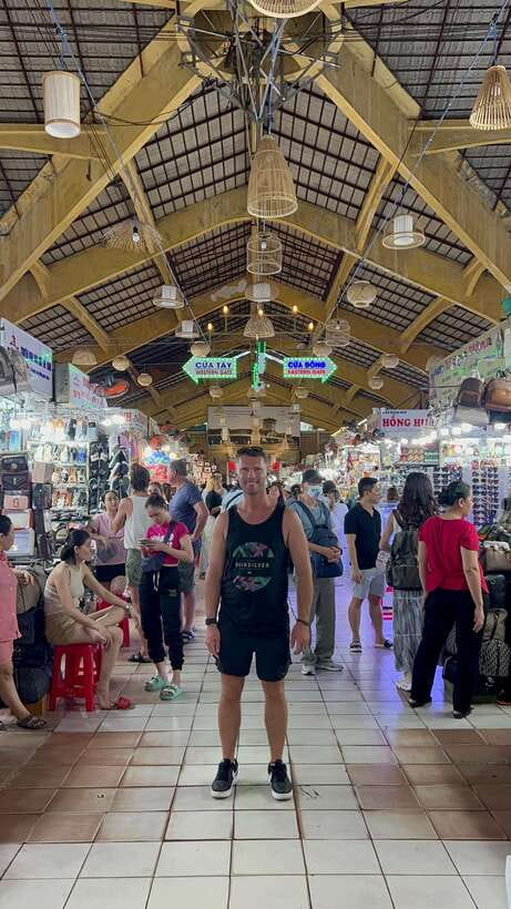 Ho Chi Minh City Sightseeing Private Tour With Funny Guide - Bùi Viện Walking Street and nightlife energy (night tour version)